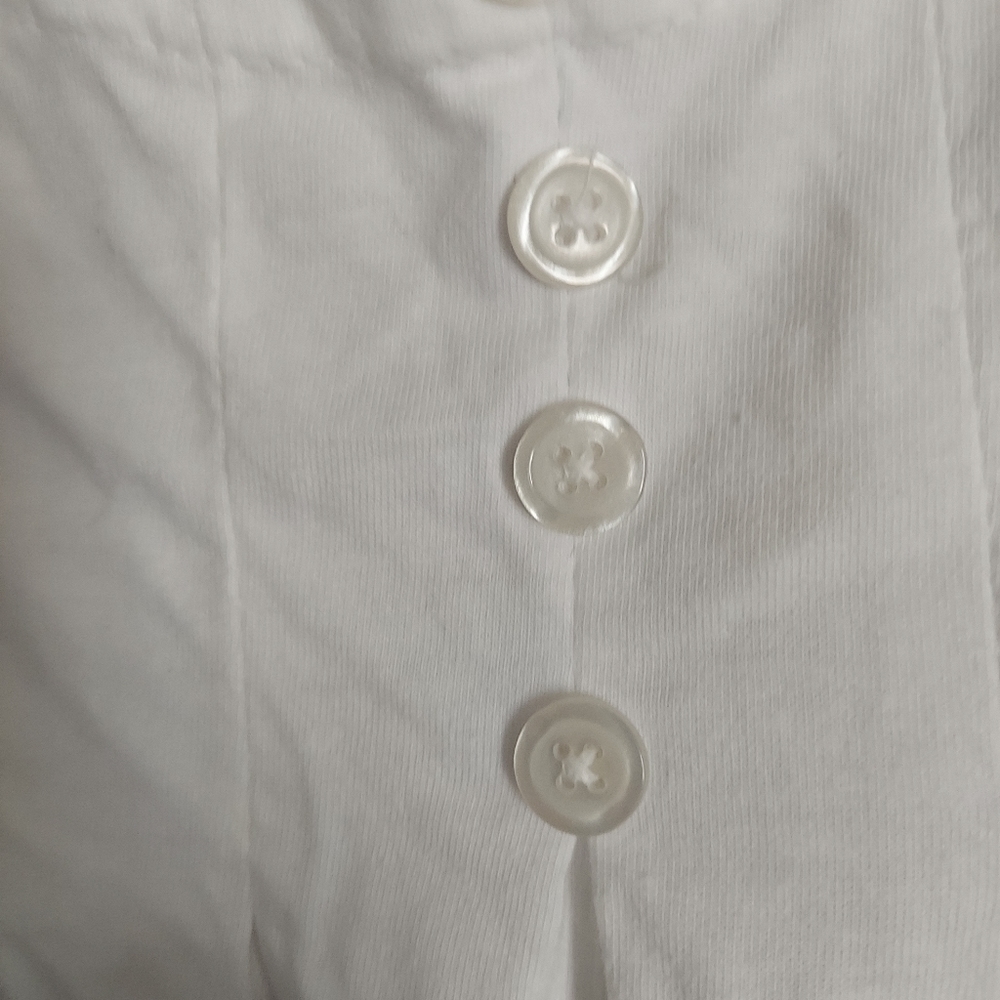 3/$30 Plus Size White Blouse. NWT - Picture 4 of 7